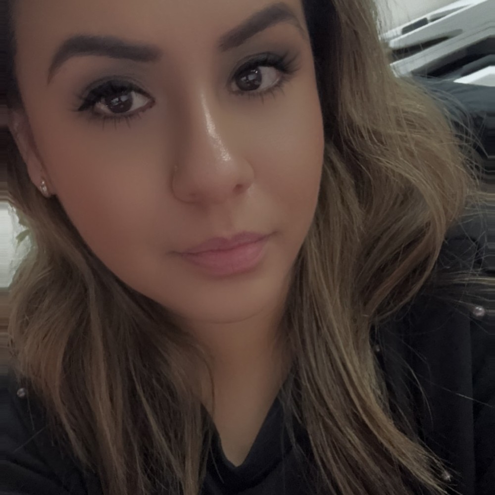 Meet your Posher, Gloria